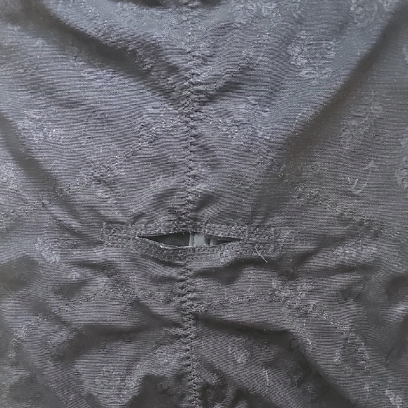 Shapewear  Black Bodysuit, New Never Worn, Hooks And Zipper - Picture 4 of 6